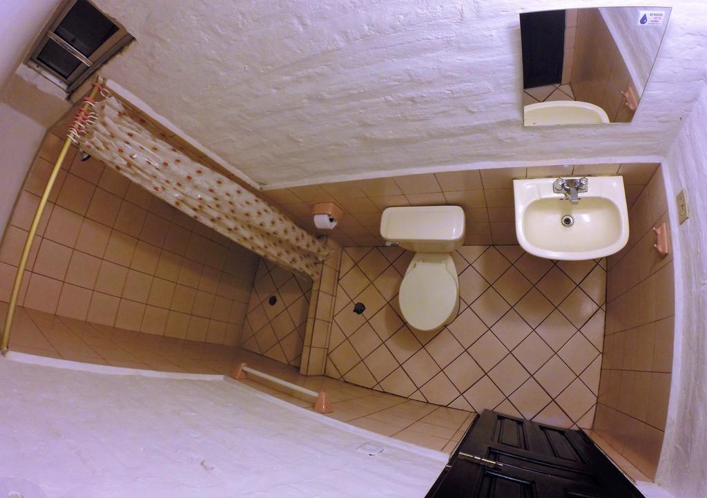 Hostal L'Auberge Inn Кіто Екстер'єр фото